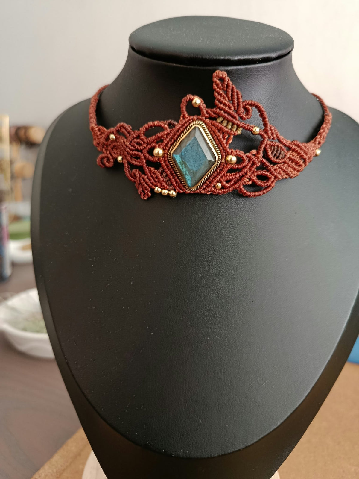 Collier "Free"