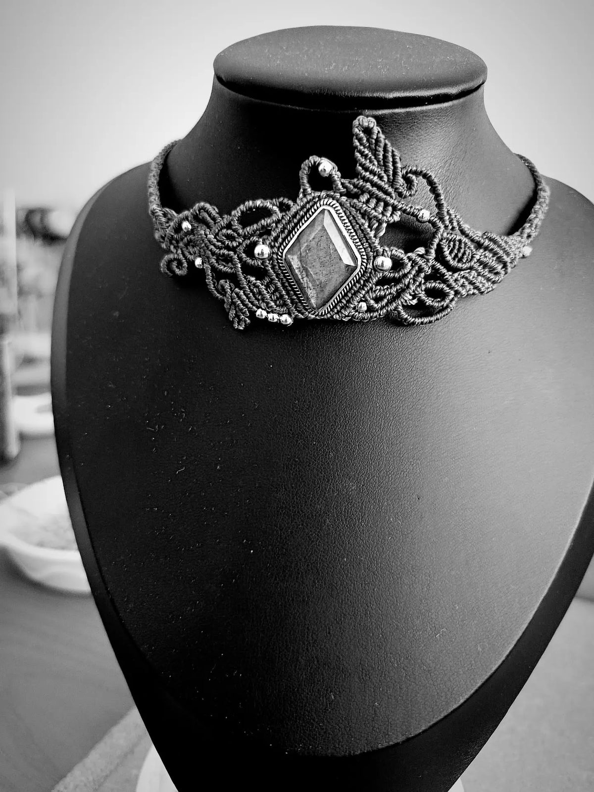 Collier "Free"