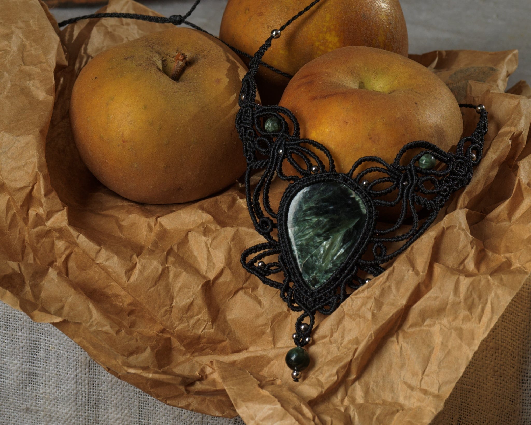 COLLECTION "Appelle-moi Sorcière" collier plastron